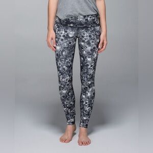 Lululemon Wunder Under Pant Full-On Luxtreme Flowabunga Black Angel Wing/Black 8